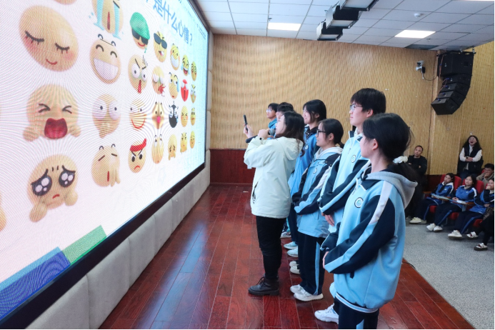 1764556565571725.png 微信图片_2025-12-01_103122_759.png